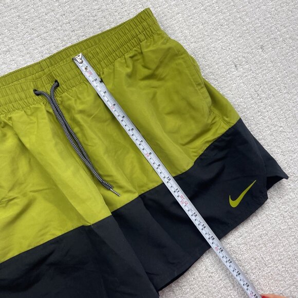 Nike Split 5" Men's XL Black / Green Volley Swim Shorts beach Surf Active Wear - Picture 8 of 12